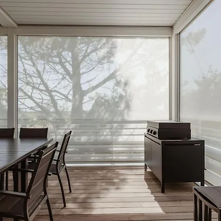 Xo 17 5 Etoiles Ile D'oleron 15 People Jacuzzi 50m De La Vue Vue Marais Willa