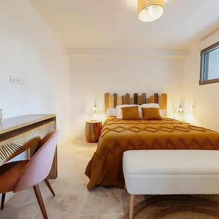 Xo 17 5 Etoiles Ile D'oleron 15 People Jacuzzi 50m De La Vue Vue Marais Willa Saint-Georges-d'Oleron