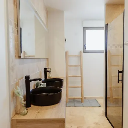 Xo 17 5 Etoiles Ile D'oleron 15 People Jacuzzi 50m De La Vue Vue Marais *