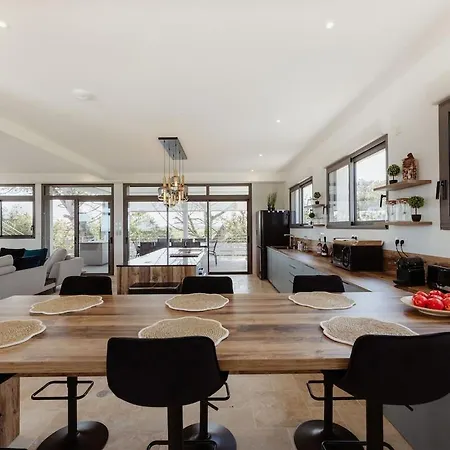 Xo 17 5 Etoiles Ile D'oleron 15 People Jacuzzi 50m De La Vue Vue Marais